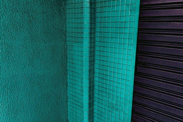 Przewodnik po wyborze naturalnych materiałów wykończeniowych dla zrównoważonego budownictwa